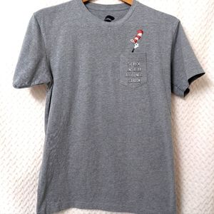 Dr. Seuss Grey T-shirt "Sit Back and Relax All You Need Is a Book" Size Medium